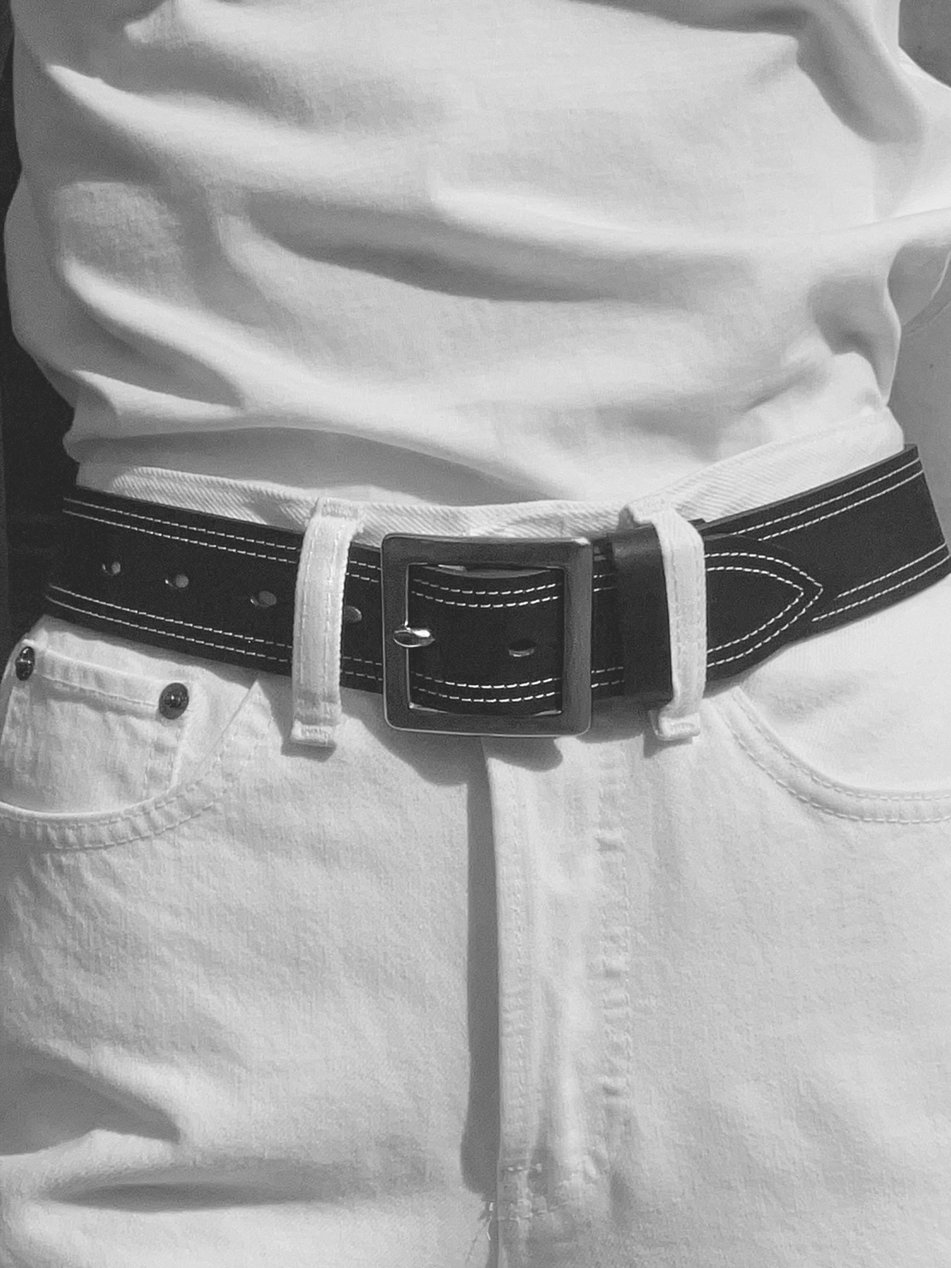 The Lair Daisy White Stitch Belt - Image 6