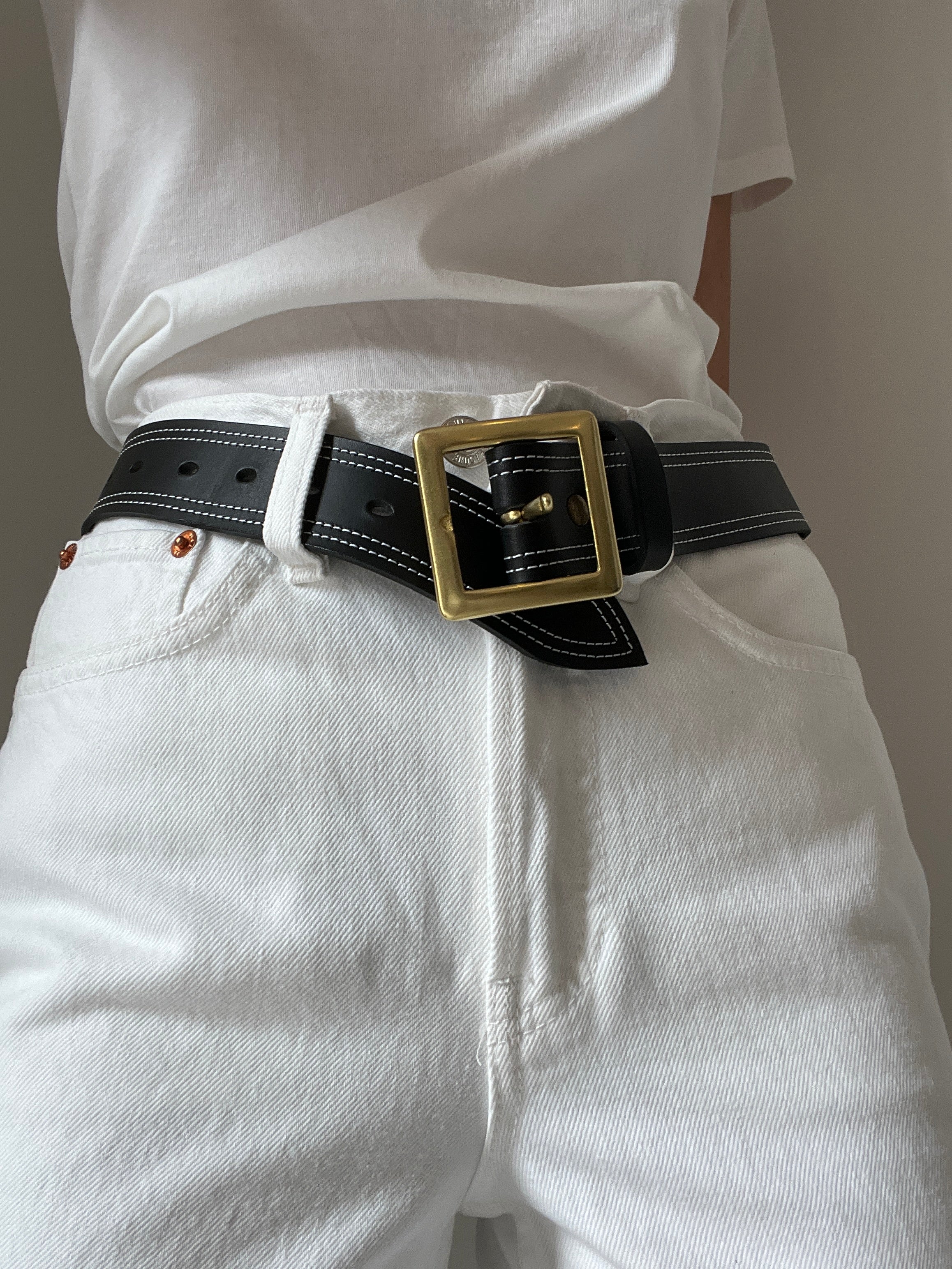 The Lair Daisy White Stitch Belt - Image 8