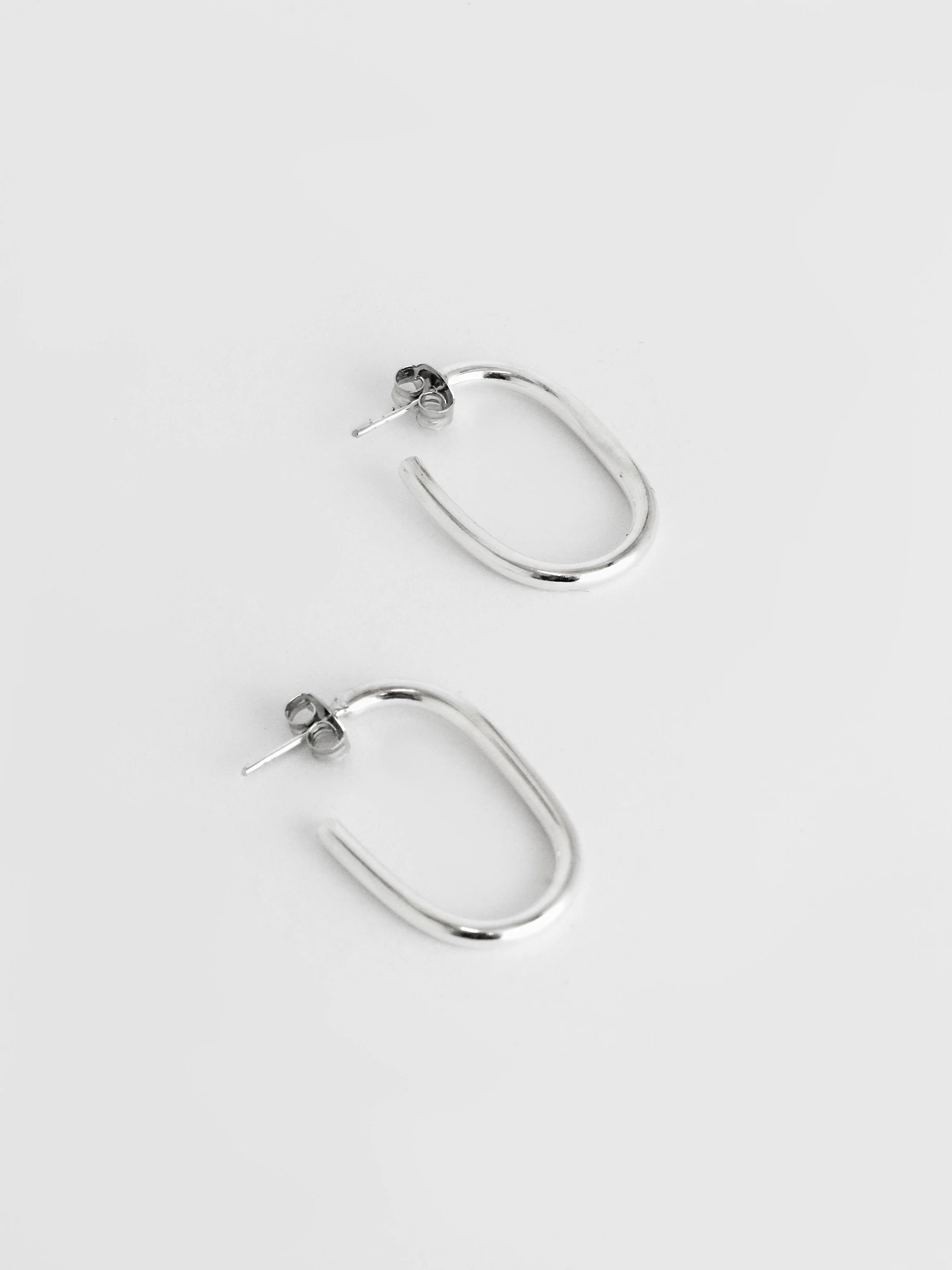 The Lair Jewellery Noguchi Hoops Large Silver - Image 6