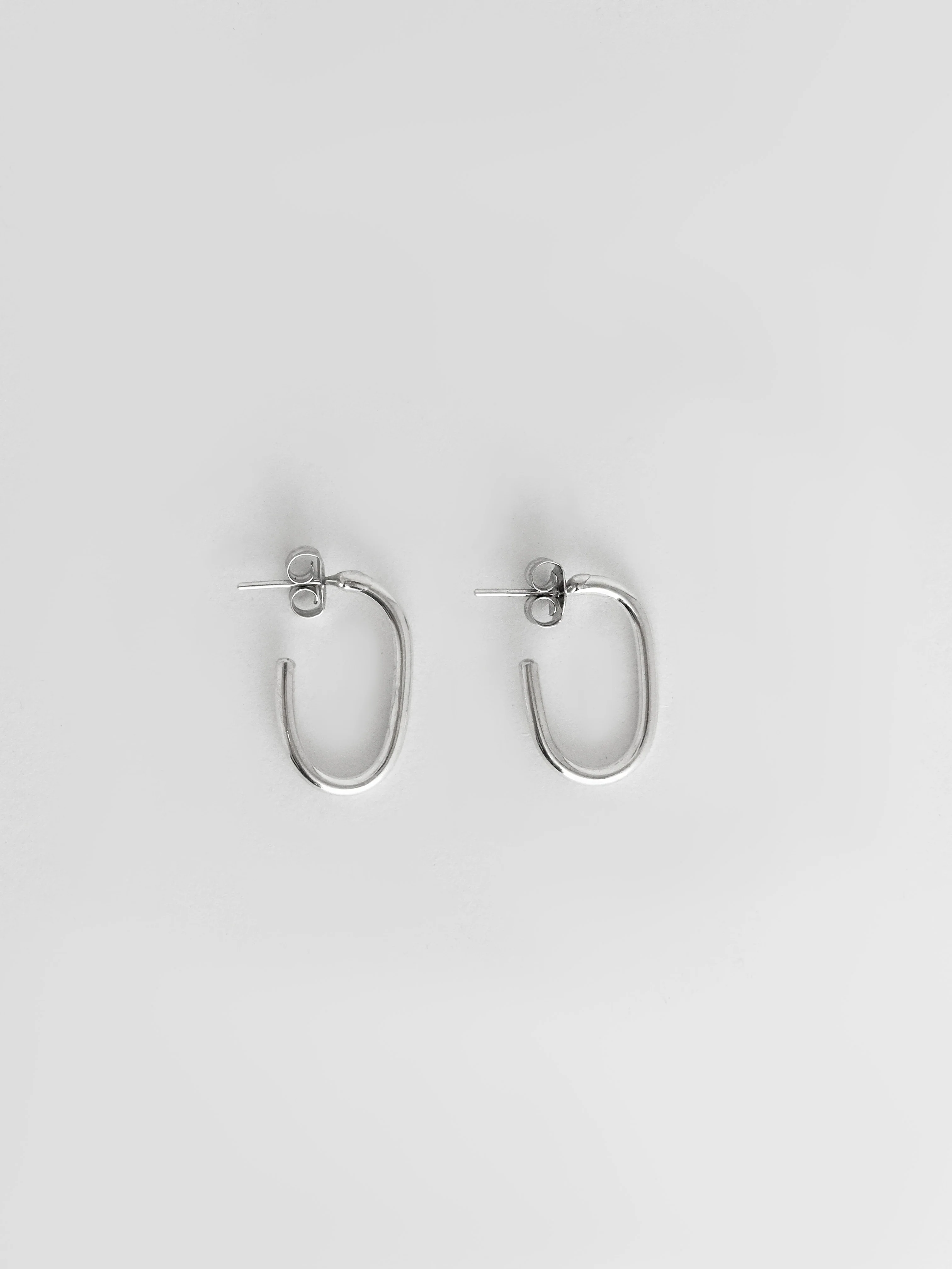 The Lair Jewellery Noguchi Hoops Medium Silver - Image 5