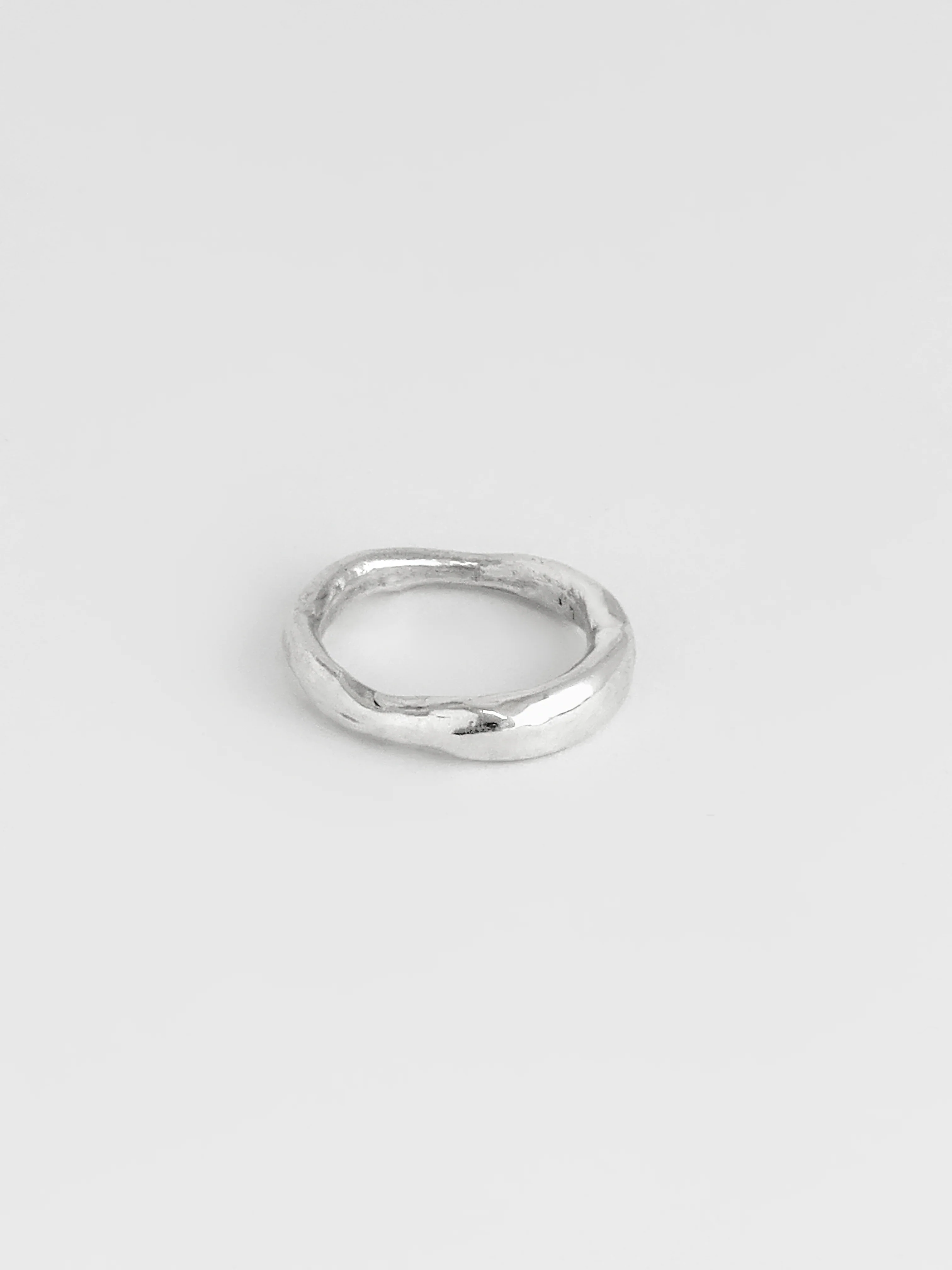 The Lair Jewellery Rippuru Ring Silver - Image 3