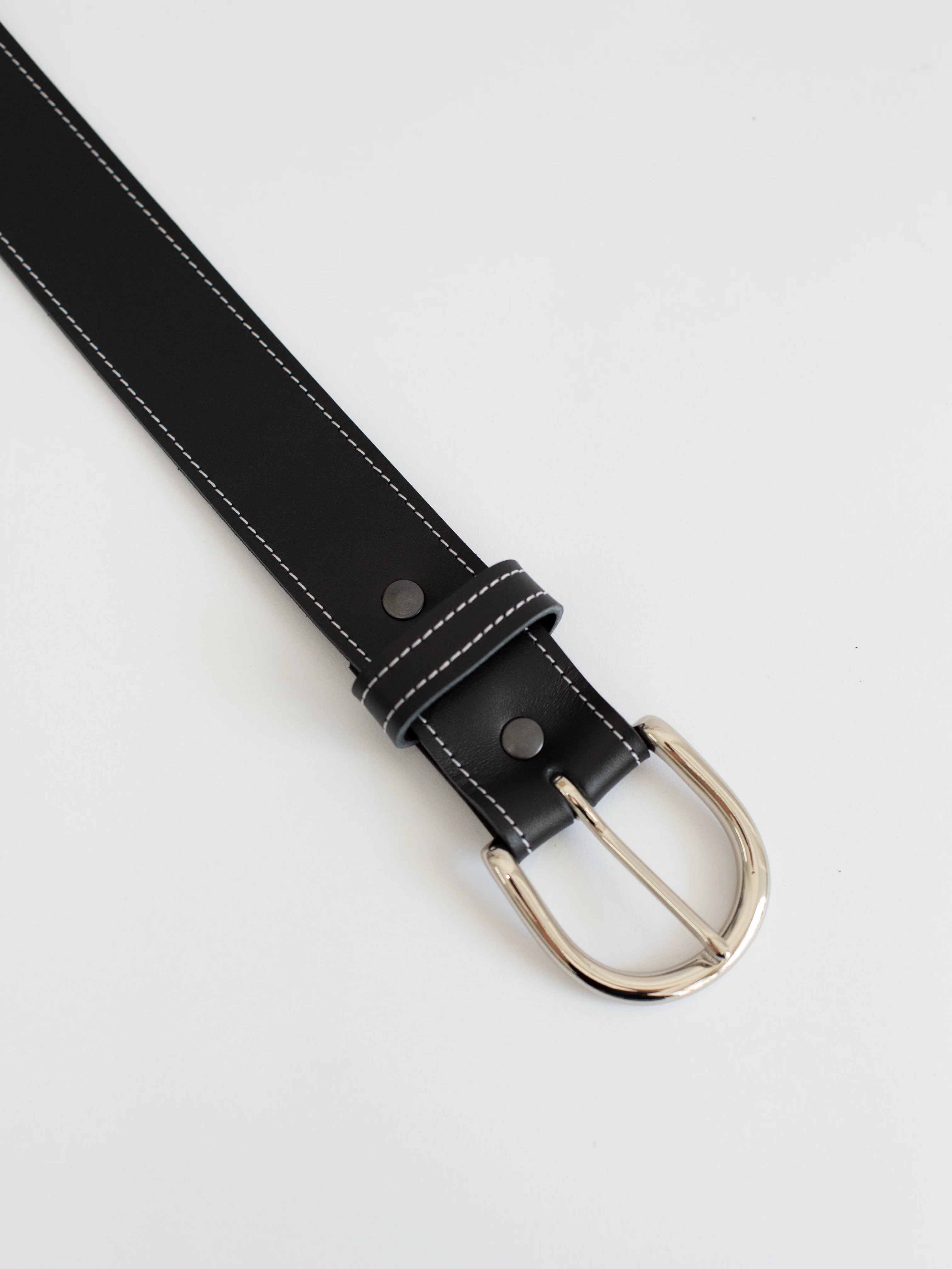 The Lair Maya White Stitch Belt Wide - Image 3