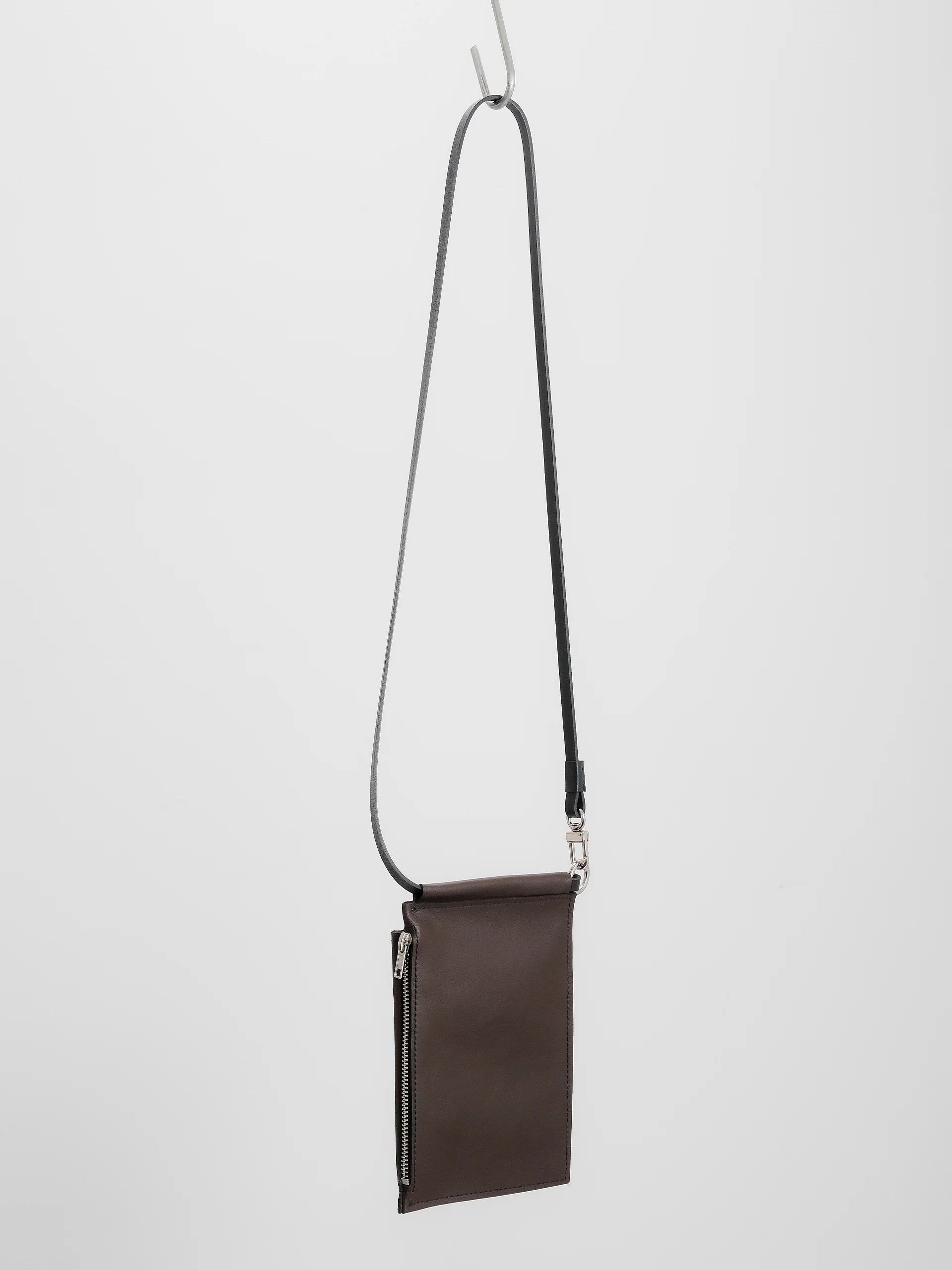 The Lair Necess Crossbody Bag Mahogany - Image 5