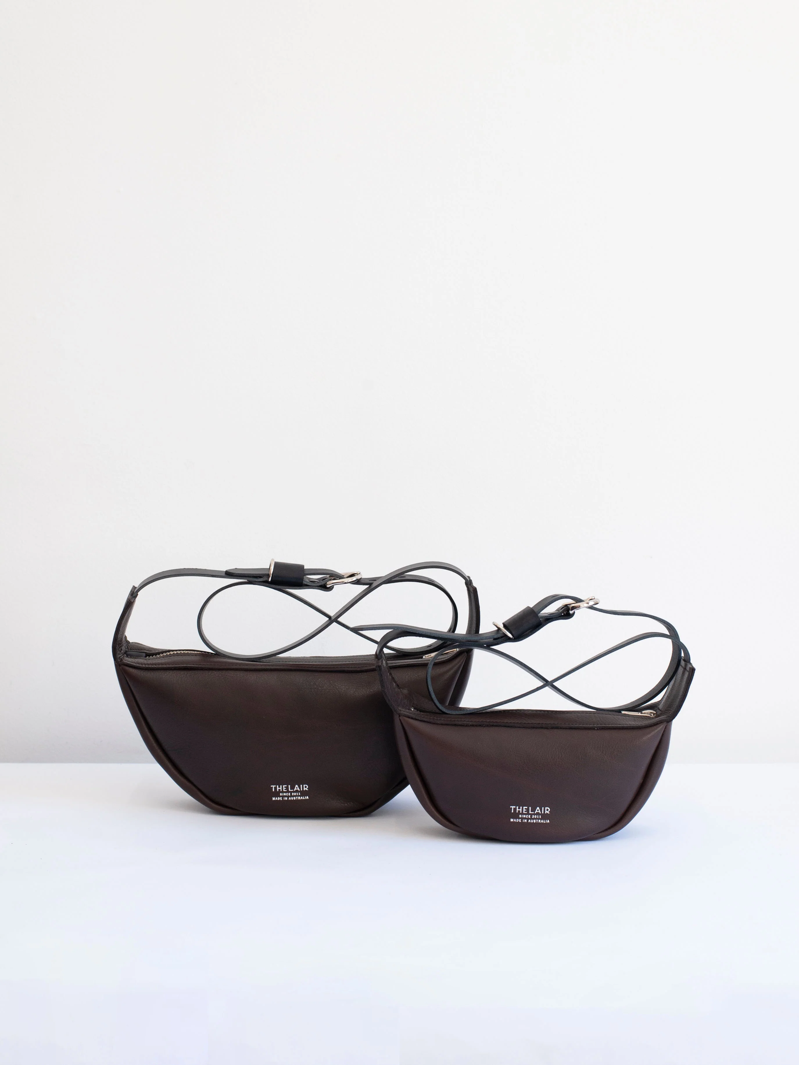 The Lair Slouch Zipper Bag Large Mahogany Silver - Image 8